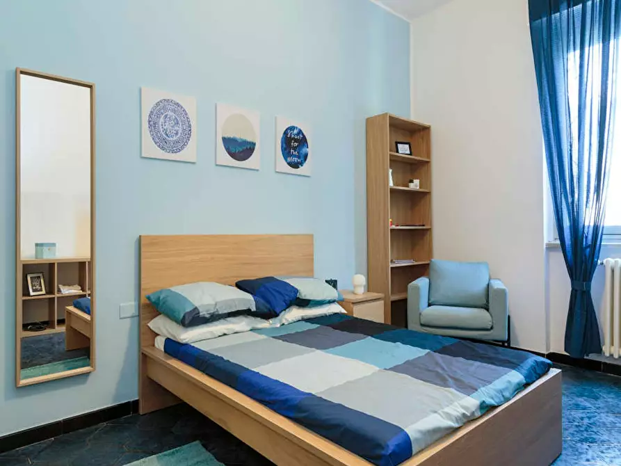 Immagine 4 di Camera in affitto  in Via Garegnano a Milano