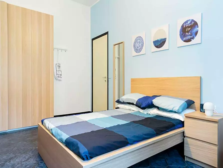 Immagine 3 di Camera in affitto  in Via Garegnano a Milano