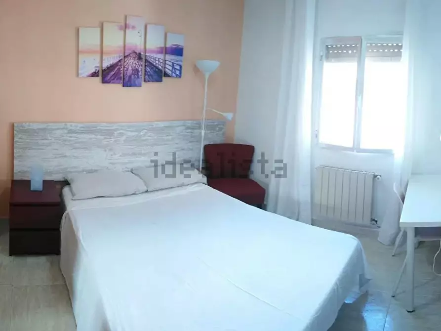 Immagine 1 di Camera in affitto  in Calle Halcón a Madrid