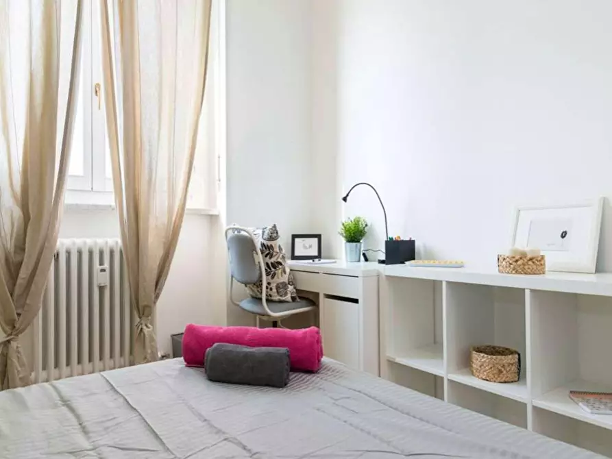 Immagine 2 di Camera in affitto  in Via Delle Betulle a Milano