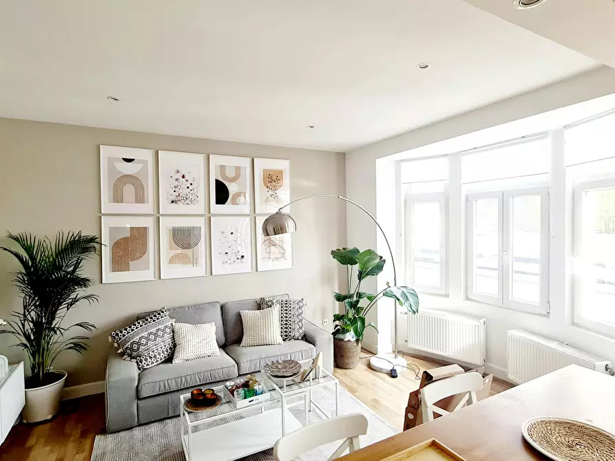 Immagine 3 di Appartamento in affitto  in Rue de Hennin a Ixelles