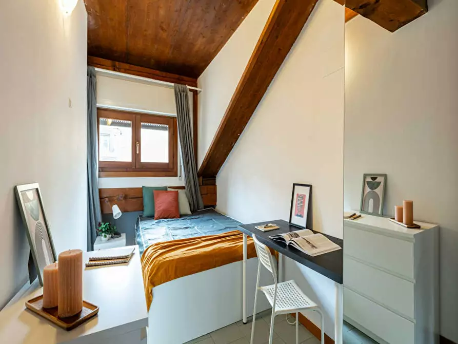 Immagine 3 di Camera in affitto  in Via Jacopo della Quercia a Milano