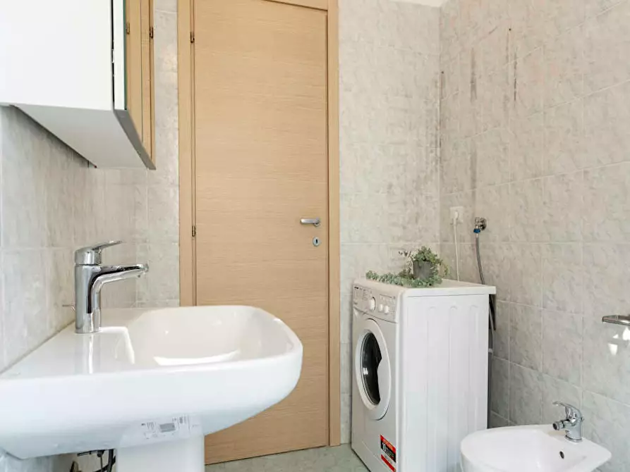 Immagine 10 di Camera in affitto  in Via Amatore Sciesa a Milano