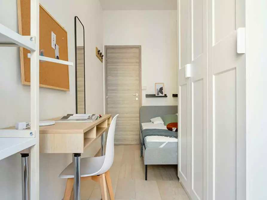 Immagine 2 di Camera in affitto  in Via Amatore Sciesa a Milano