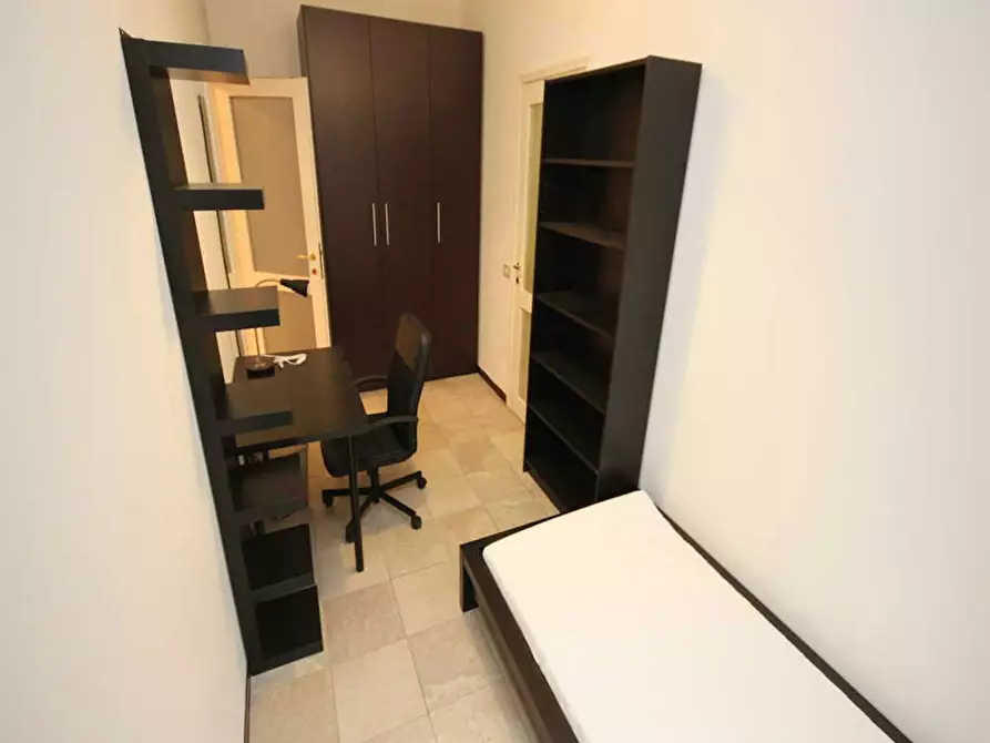 Immagine 4 di Camera in affitto  in Via Felice Bellotti a Milano