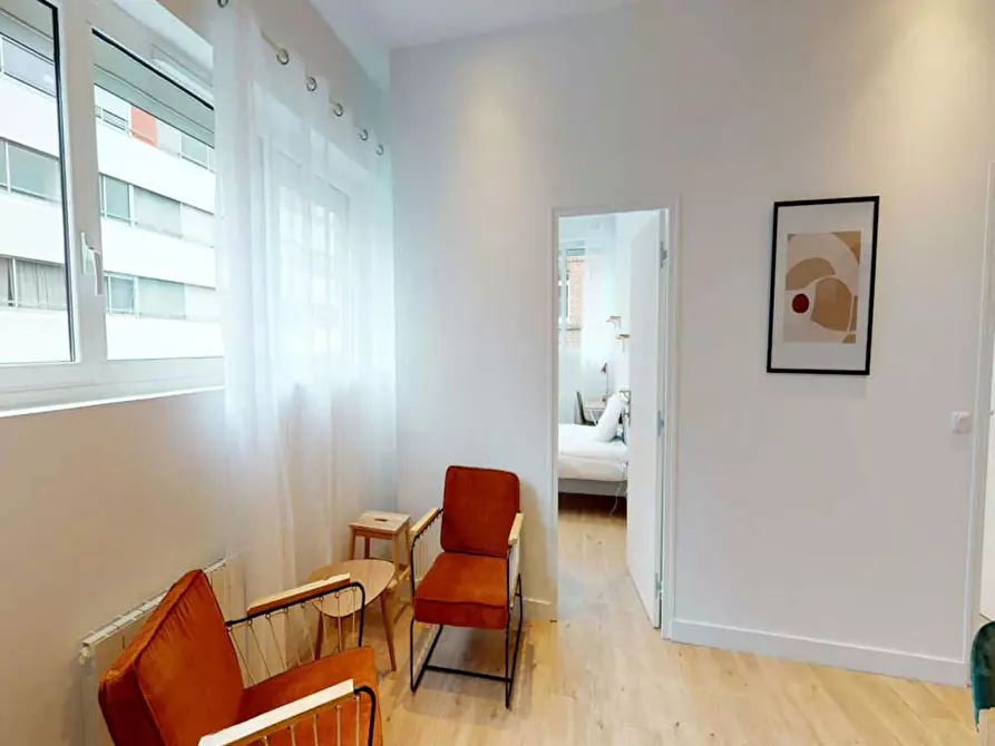 Immagine 6 di Camera in affitto  in Rue de Brigode a Lille