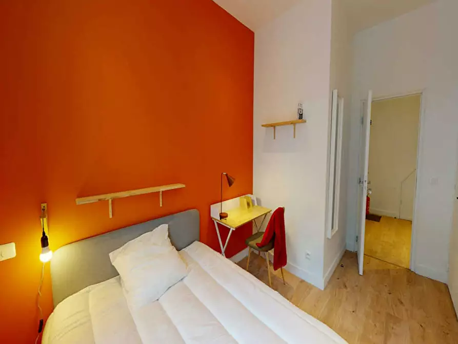 Immagine 2 di Camera in affitto  in Rue de Brigode a Lille