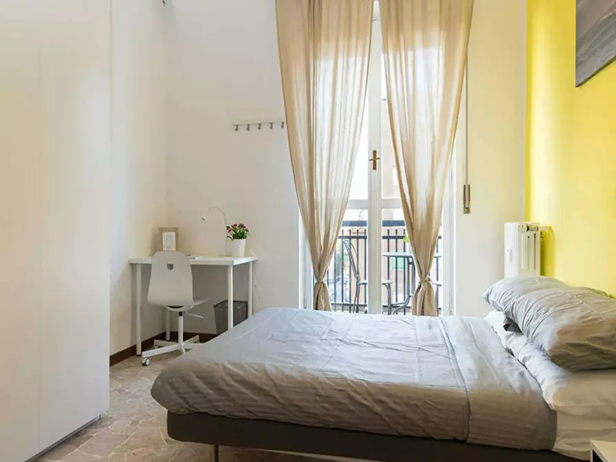 Immagine 3 di Camera in affitto  in Via delle Acacie a Buccinasco