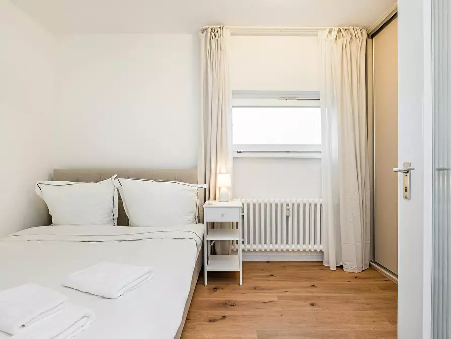 Immagine 4 di Appartamento in affitto  in Mehringplatz a Berlin Kreuzberg