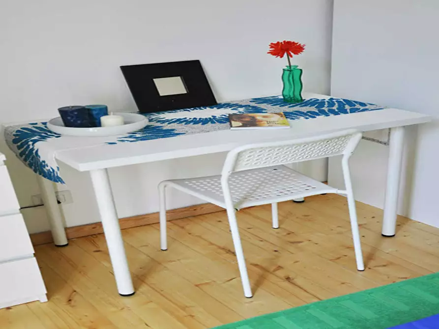 Immagine 6 di Camera in affitto  in Via Mauro Macchi a Milano