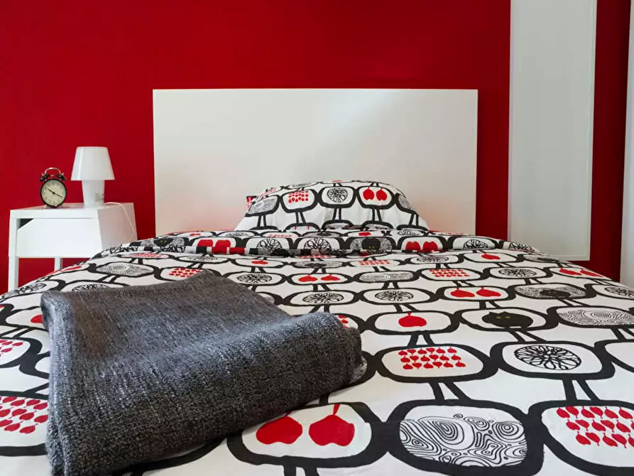 Immagine 1 di Camera in affitto  in Via Gustavo Modena a Milano