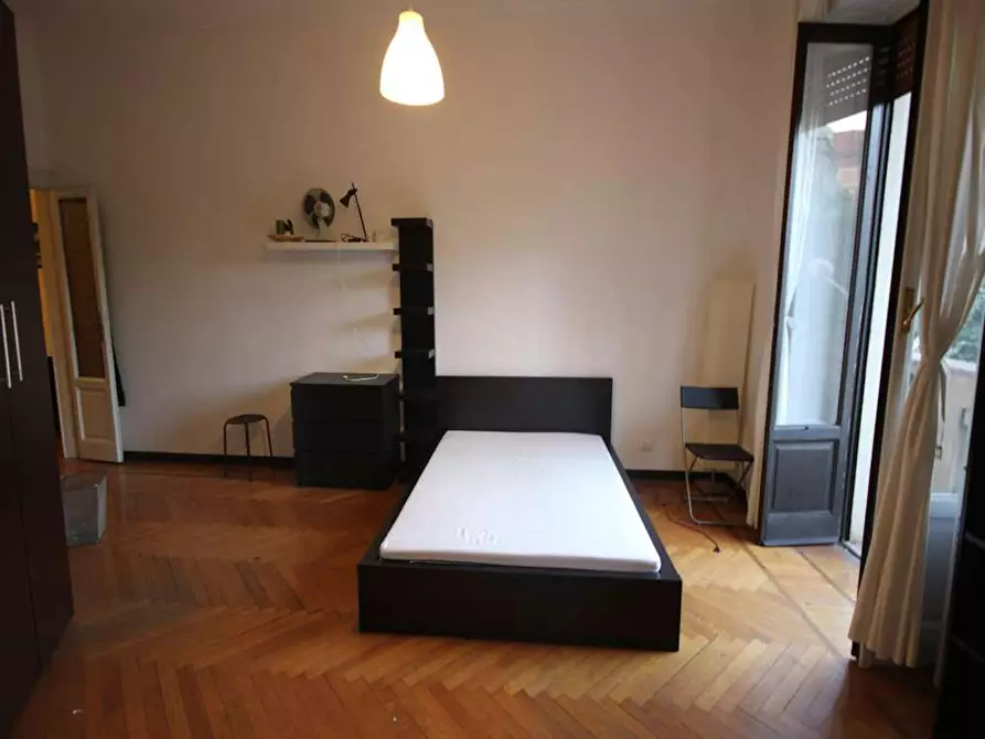 Immagine 3 di Camera in affitto  in Piazza Maria Adelaide di Savoia a Milano