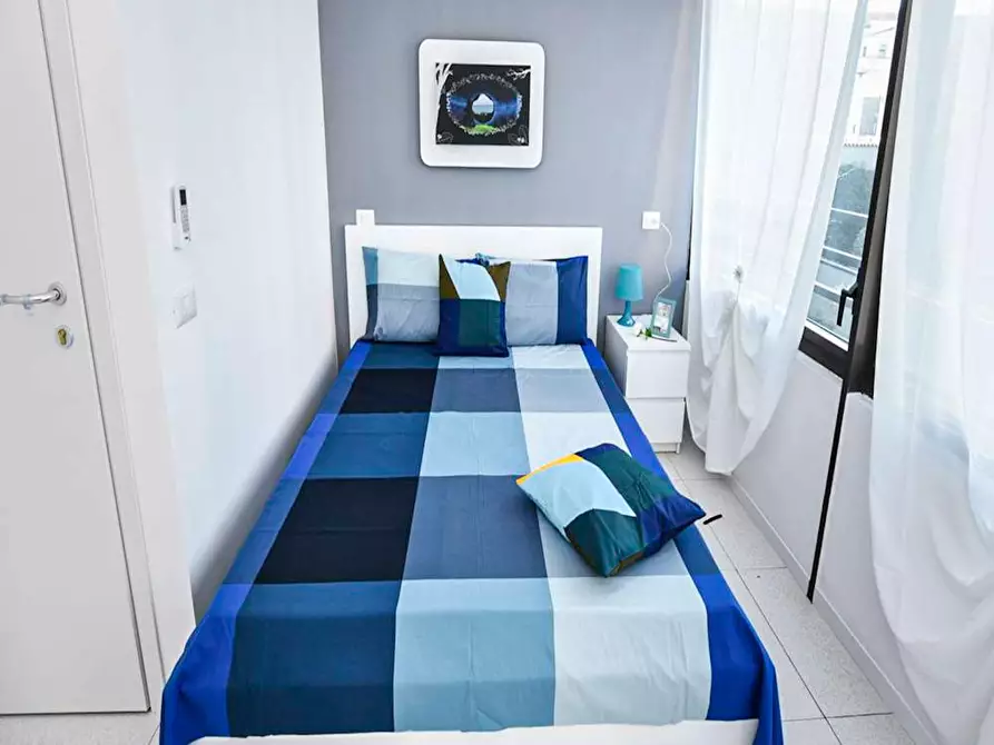 Immagine 2 di Camera in affitto  in Via Carlo Imbonati a Milano