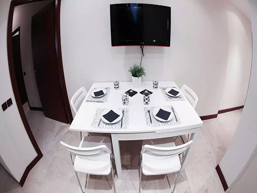 Immagine 3 di Camera in affitto  in Via Angelo de Vincenti a Milano