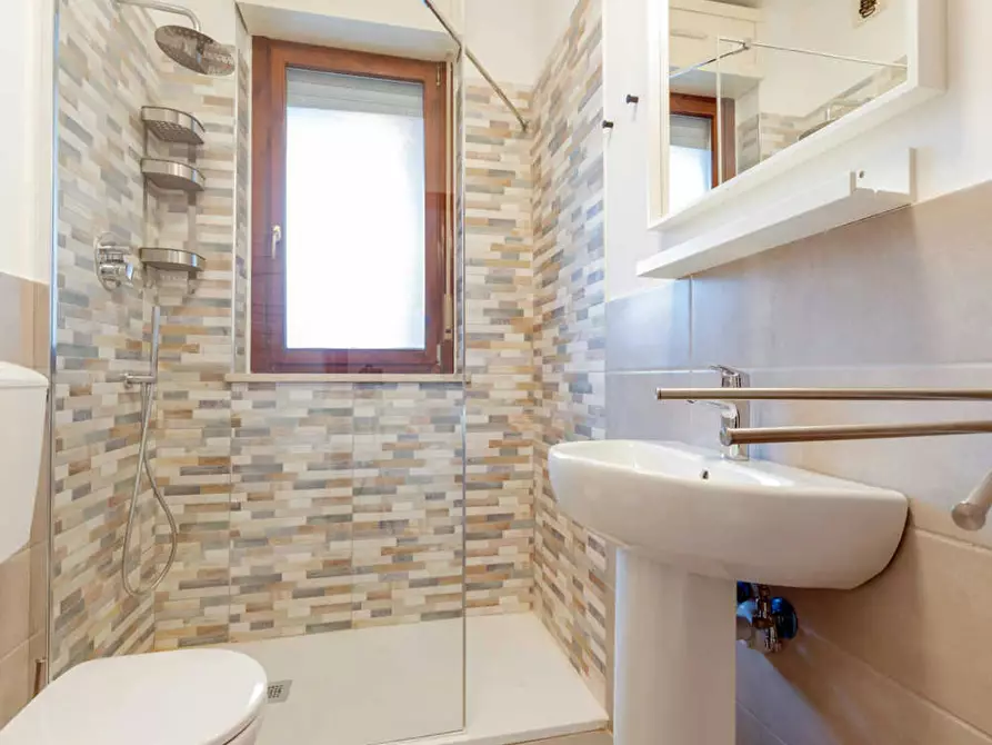 Immagine 8 di Camera in affitto  in Strada del Fortino a Torino