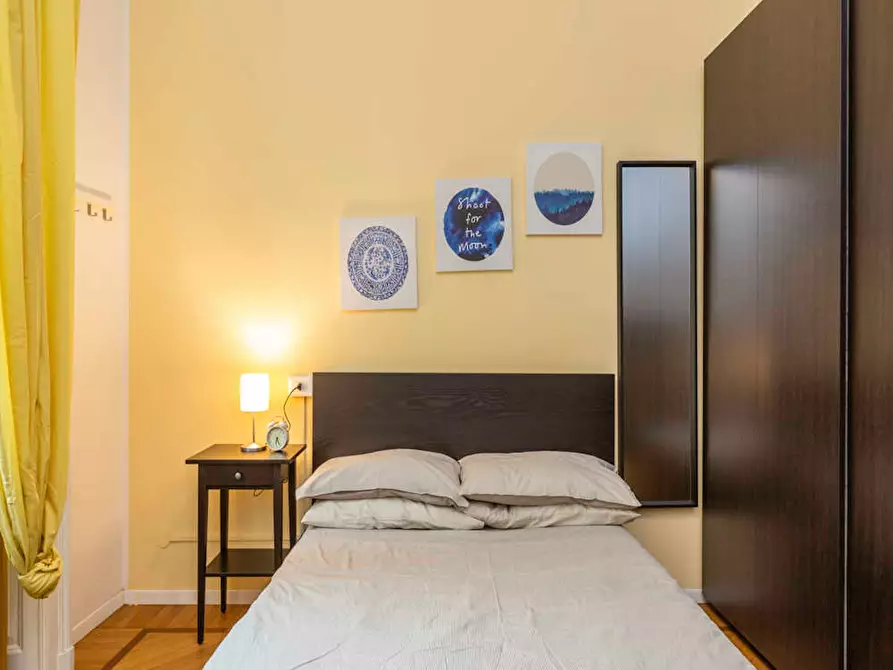 Immagine 2 di Camera in affitto  in Piazza Maria Adelaide di Savoia a Milano