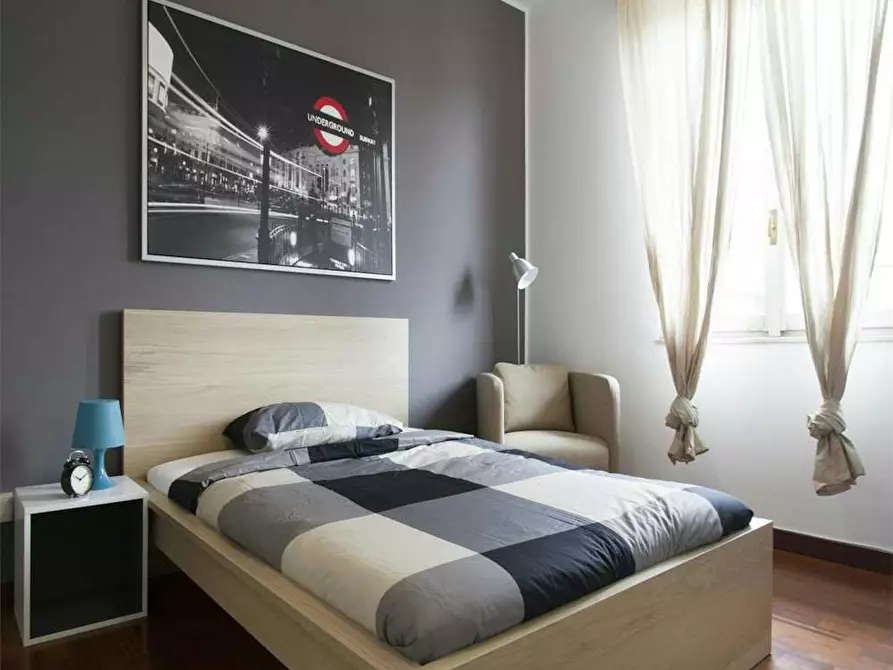 Immagine 1 di Camera in affitto  in Via Salvatore Barzilai a Milano