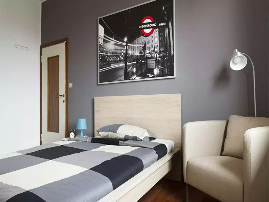 Immagine 3 di Camera in affitto  in Via Salvatore Barzilai a Milano