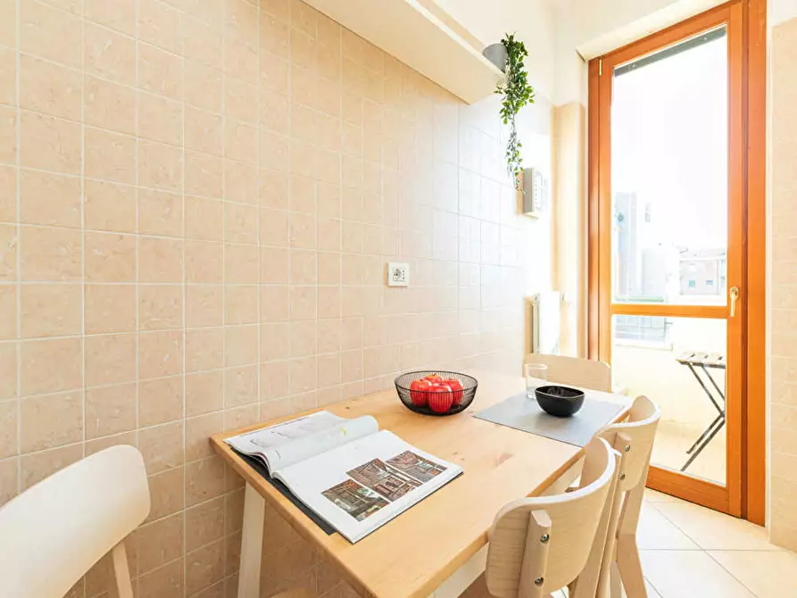 Immagine 10 di Camera in affitto  in Via Lattanzio a Milano