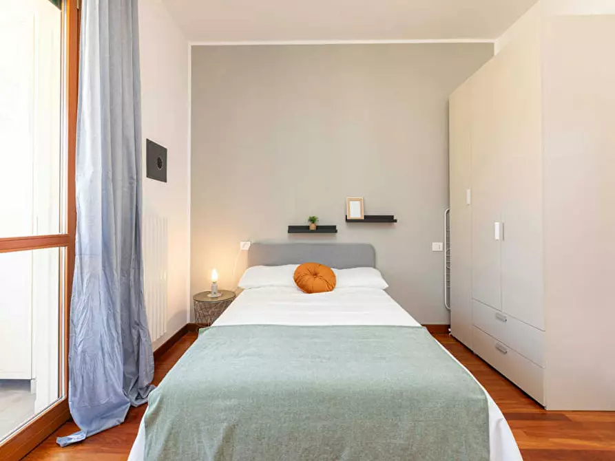 Immagine 4 di Camera in affitto  in Via Lattanzio a Milano