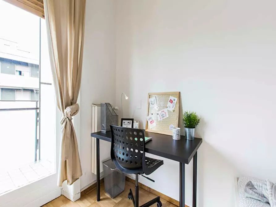 Immagine 8 di Camera in affitto  in Via Gianni Caproni a Milano