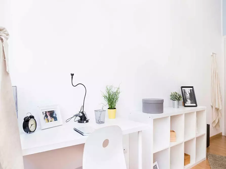 Immagine 6 di Camera in affitto  in Via Legnone a Milano