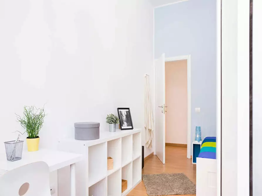 Immagine 5 di Camera in affitto  in Via Legnone a Milano