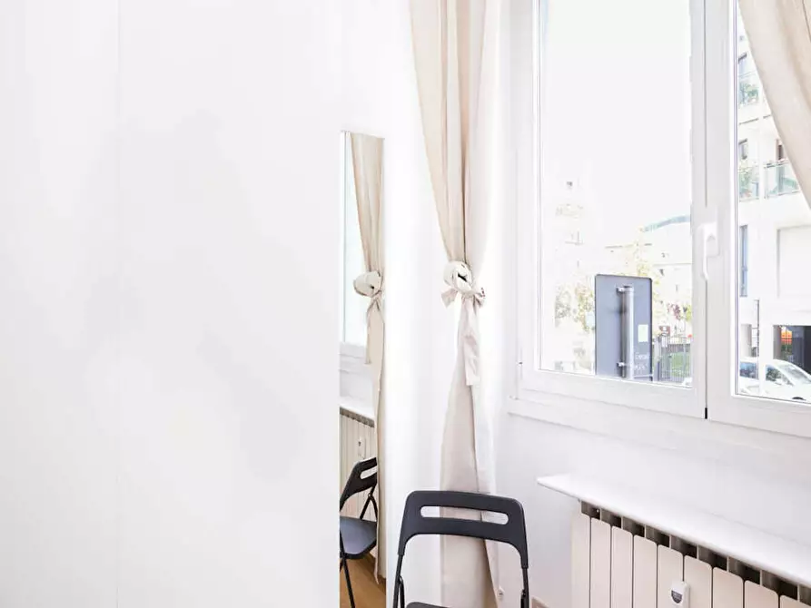 Immagine 7 di Camera in affitto  in Via Legnone a Milano