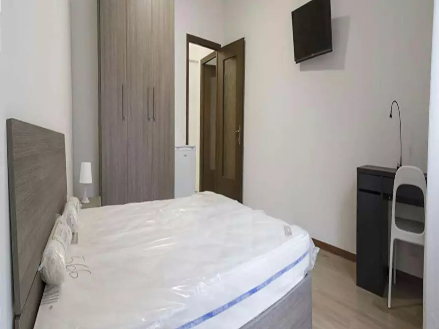 Immagine 4 di Camera in affitto  in Via Soperga a Milano