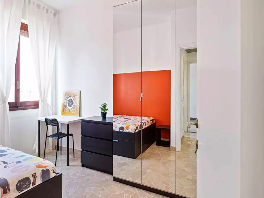 Immagine 4 di Camera in affitto  in Via Andrea Maria Ampère a Milano