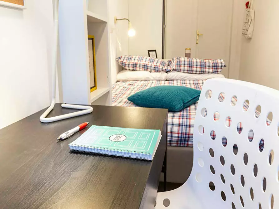 Immagine 4 di Camera in affitto  in Via Paolo Bassi a Milano