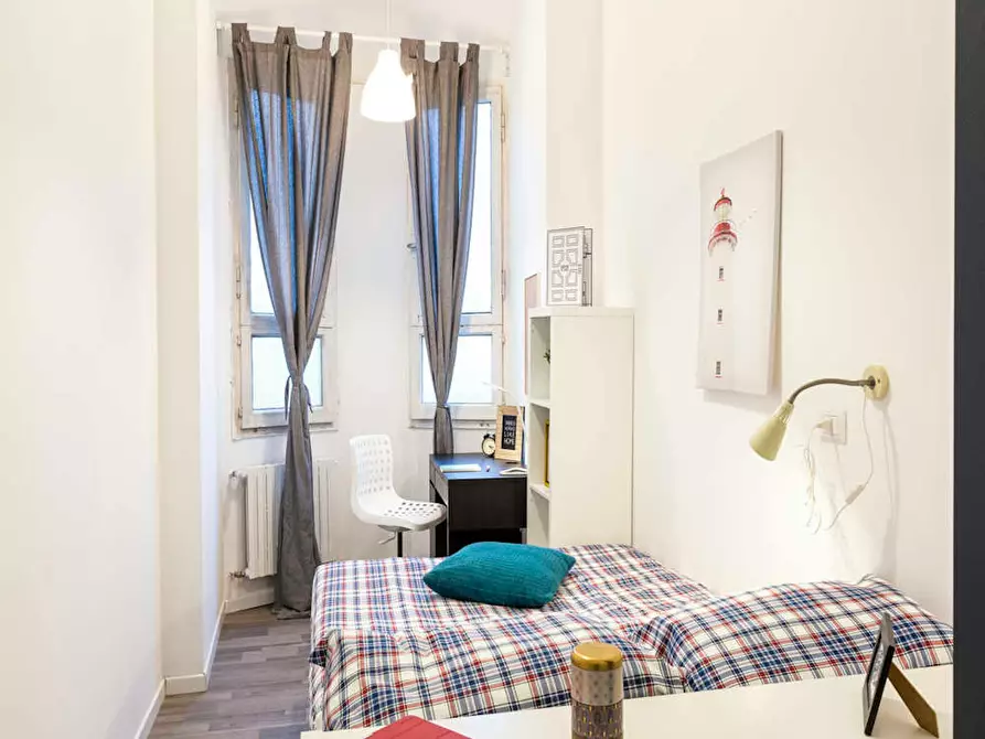 Immagine 2 di Camera in affitto  in Via Paolo Bassi a Milano