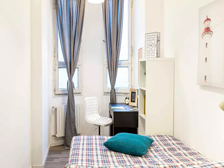 Immagine 5 di Camera in affitto  in Via Paolo Bassi a Milano