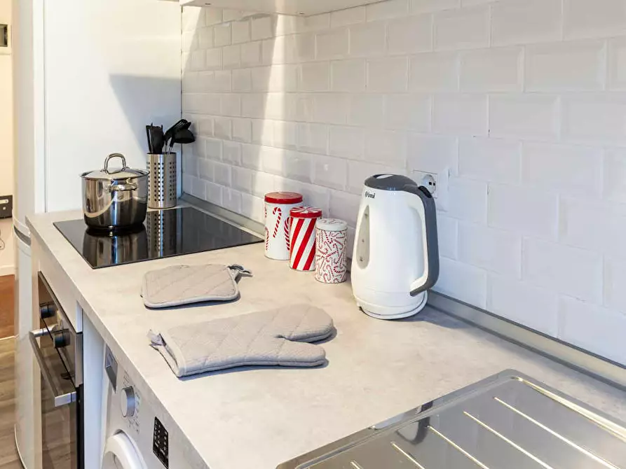 Immagine 8 di Camera in affitto  in Via Paolo Bassi a Milano