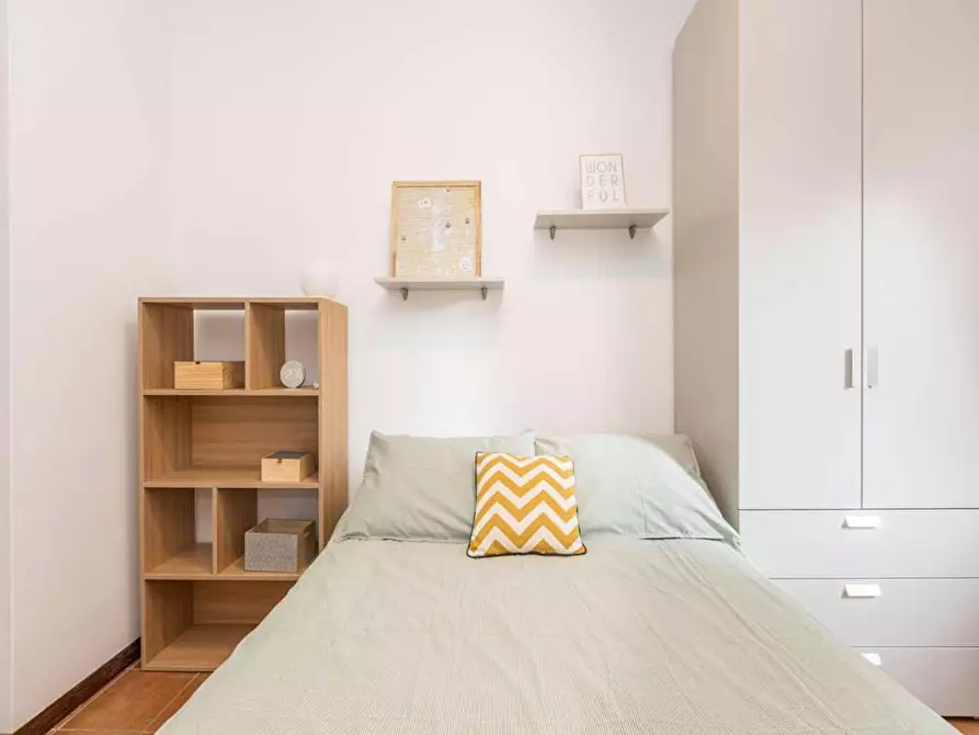 Immagine 1 di Camera in affitto  in Via Savona a Milano