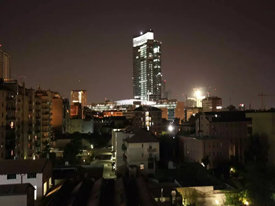 Immagine 10 di Camera in affitto  in Viale Sondrio a Milano