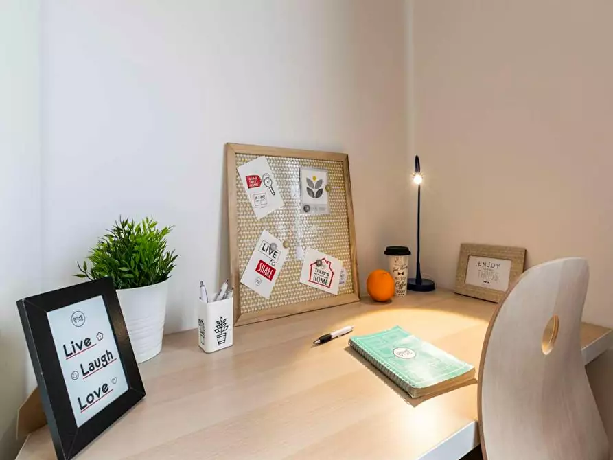 Immagine 2 di Camera in affitto  in Via Ginestre a Buccinasco