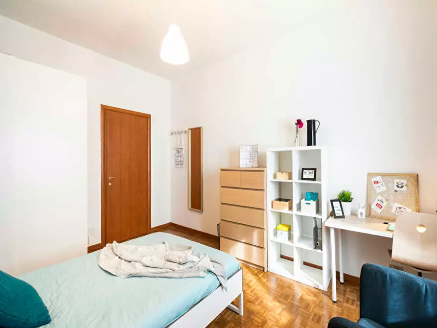 Immagine 3 di Camera in affitto  in Via Ginestre a Buccinasco