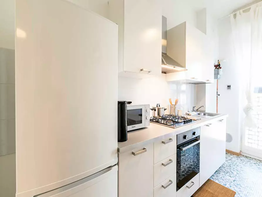 Immagine 8 di Camera in affitto  in Via Ginestre a Buccinasco