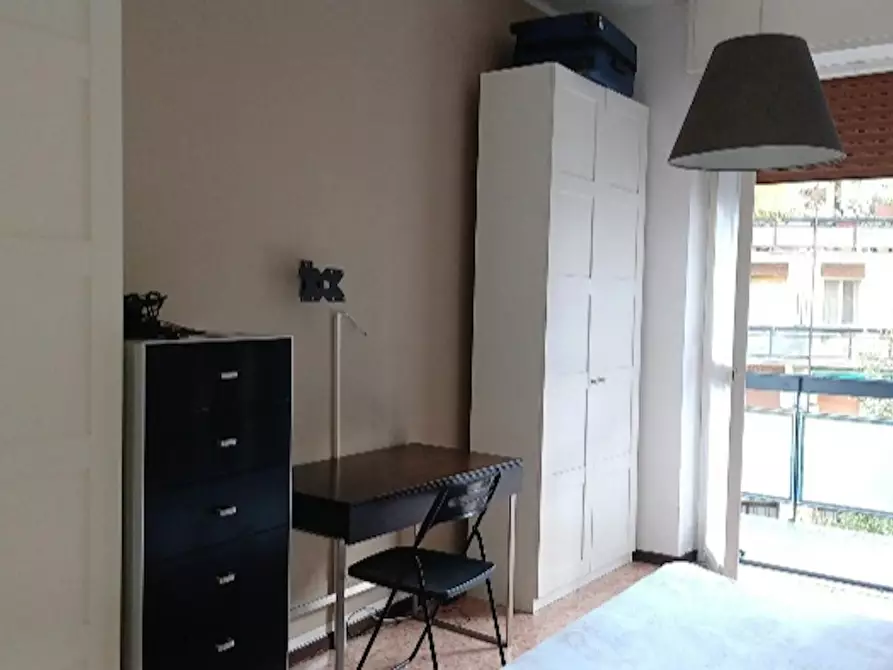 Immagine 2 di Camera in affitto  in Via Carlo Antonio Carlone a Milano