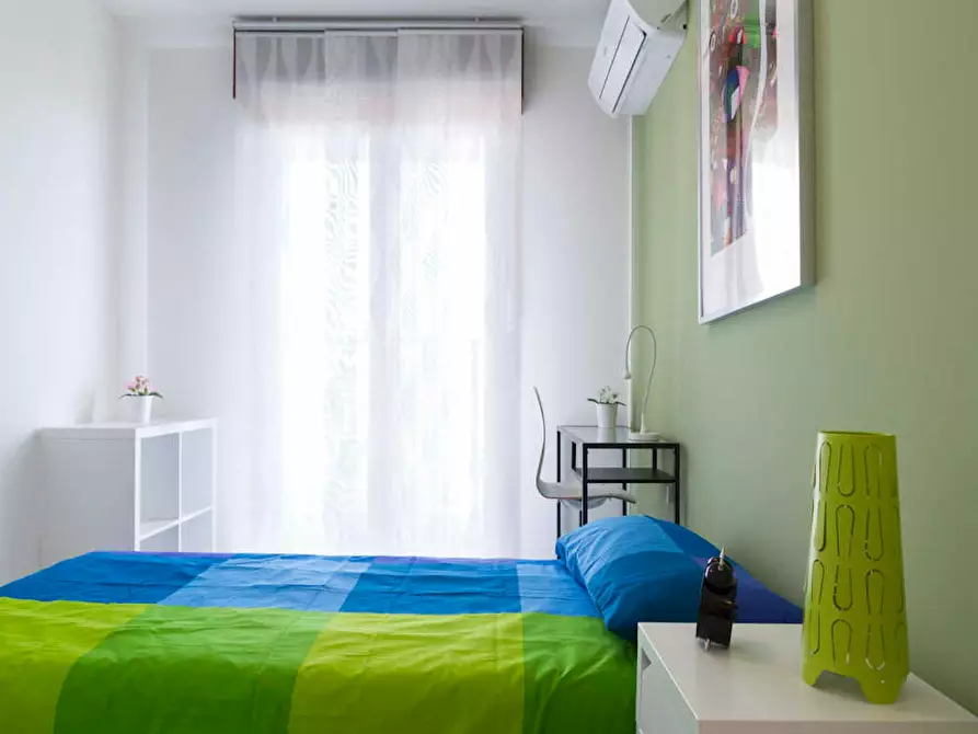 Immagine 2 di Camera in affitto  in Largo Cavalieri di Malta a Milano