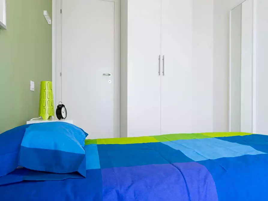 Immagine 5 di Camera in affitto  in Largo Cavalieri di Malta a Milano