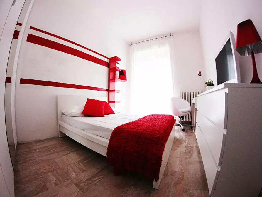 Immagine 2 di Camera in affitto  in Via Adeodato Ressi a Milano