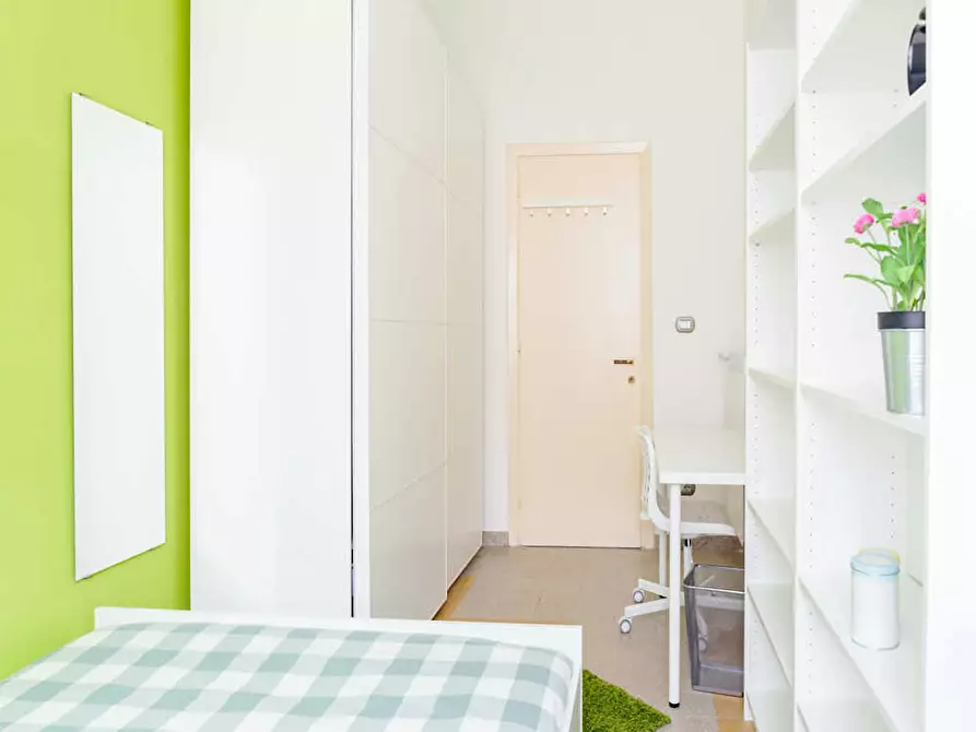 Immagine 6 di Camera in affitto  in Viale Scalo San Lorenzo a Roma