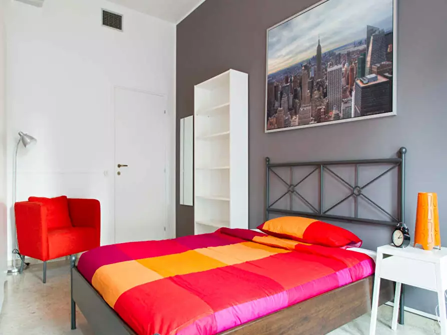 Immagine 5 di Camera in affitto  in Via Crocefisso a Milano