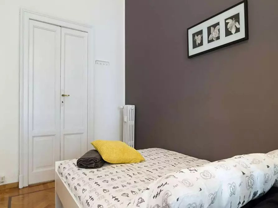 Immagine 4 di Camera in affitto  in Via Carlo Farini a Milano