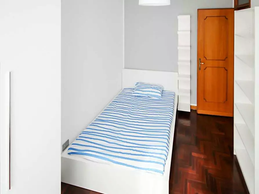 Immagine 3 di Camera in affitto  in Via Giovanni Pastorelli a Milano