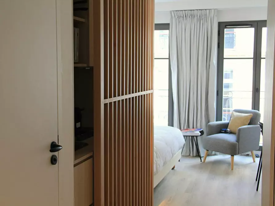 Immagine 4 di Appartamento in affitto  in Rue Washington a Paris 08