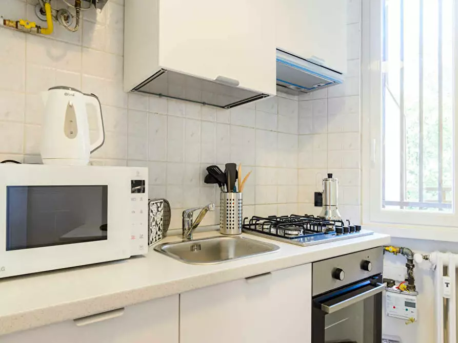 Immagine 9 di Camera in affitto  in Via Mecenate a Milano