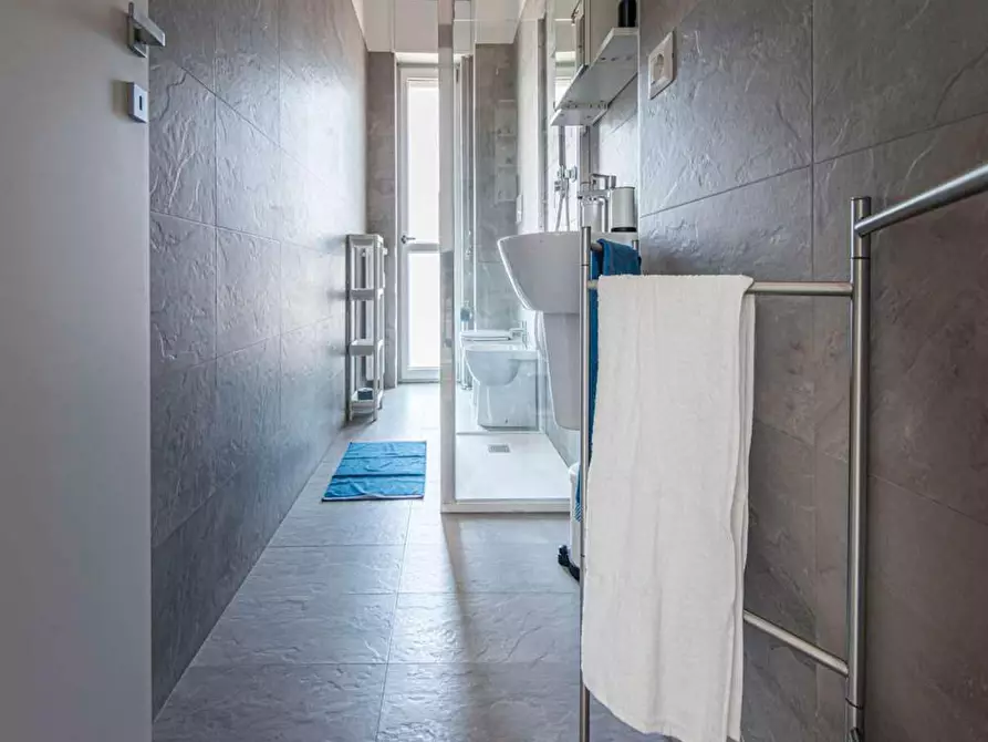 Immagine 9 di Camera in affitto  in Via Damiano Chiesa a Sesto San Giovanni